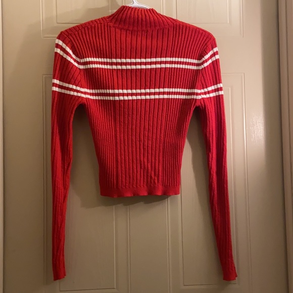 Ribbed Crop Top - Picture 7 of 10